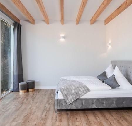 Ferienwohnung Otto-Dill-Halle Elmstein Екстериор снимка