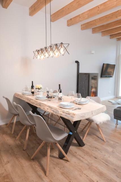 Ferienwohnung Otto-Dill-Halle Elmstein Екстериор снимка